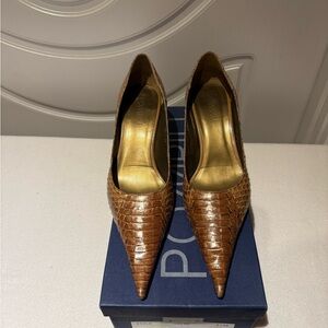 Elegant Brown Crocodile Pattern Heels